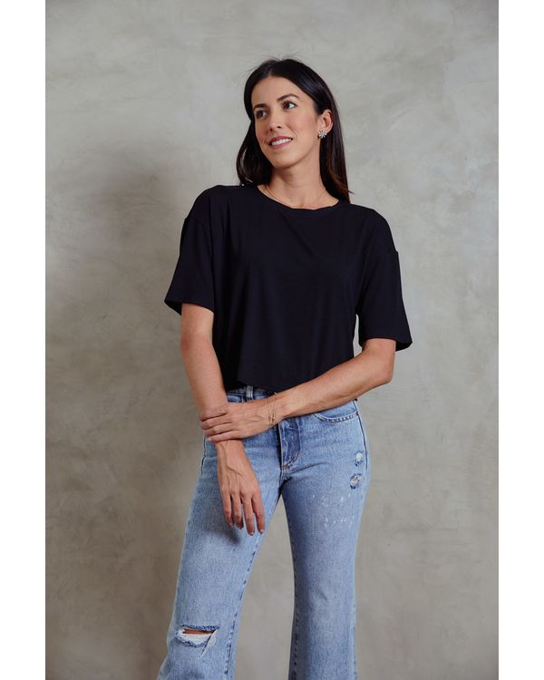 BLUSA-BASICA-CROPPED-GOLA-REDONDA-PRETO