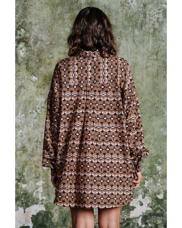 CAMISA-OVERSIZED-YAMNA-BLACK-PRETO