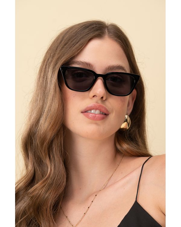 OCULOS-SOLAR-STELA-PRETO