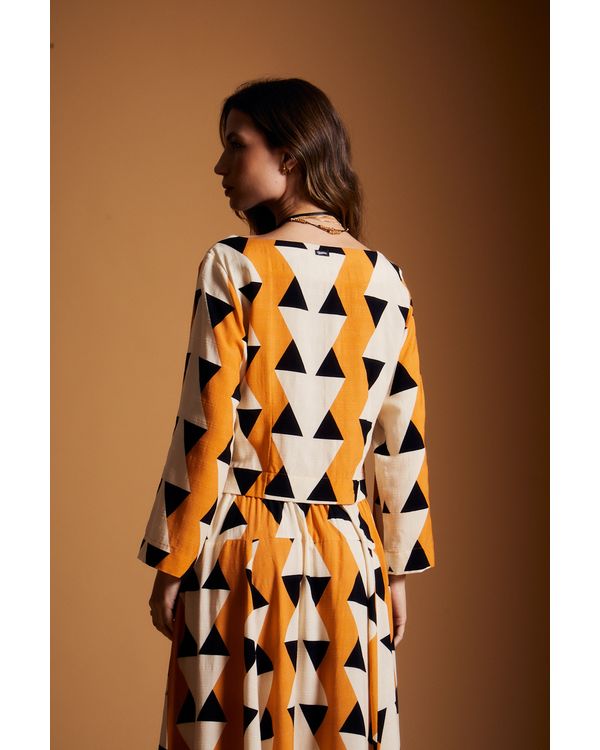 BLUSA-LAIS-HAMPTONS-CAMEL-