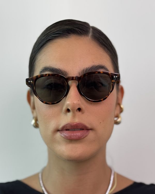 OCULOS-DE-SOL-HOLLY-TARTARUGA