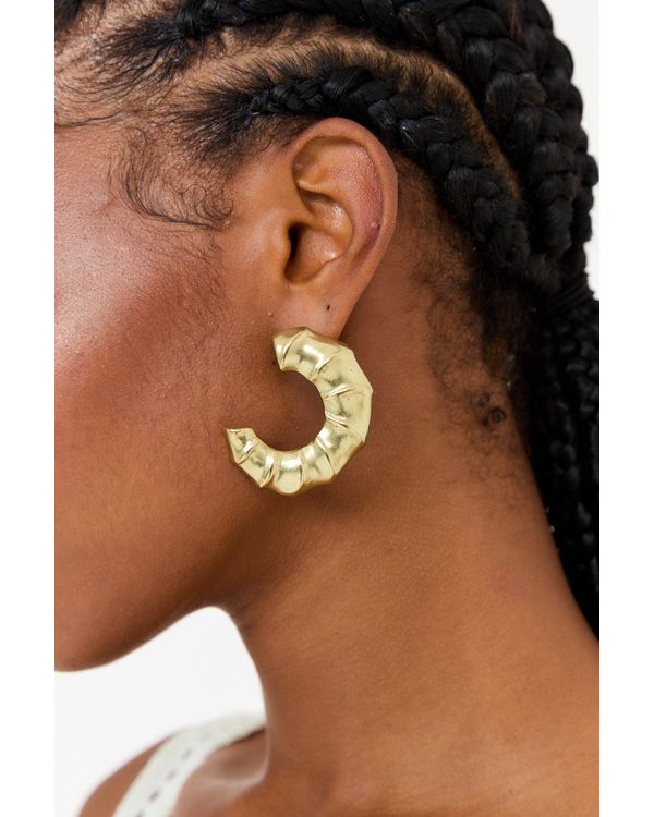 BRINCO-METAL-TEXTURA-DOURADO-UNICO