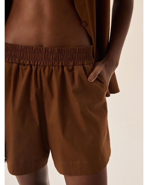 SHORT-TRICOLINE-CASTANHO