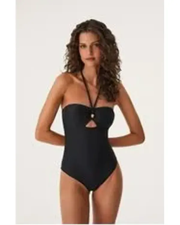 VI261104_001_1-MAIO-BANDEAU-MEERA