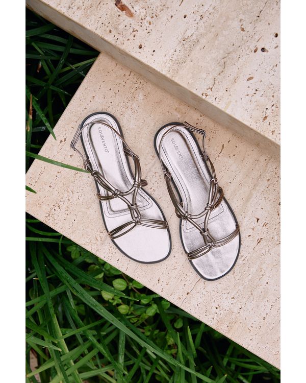 035A8589_Easy-Resize.com